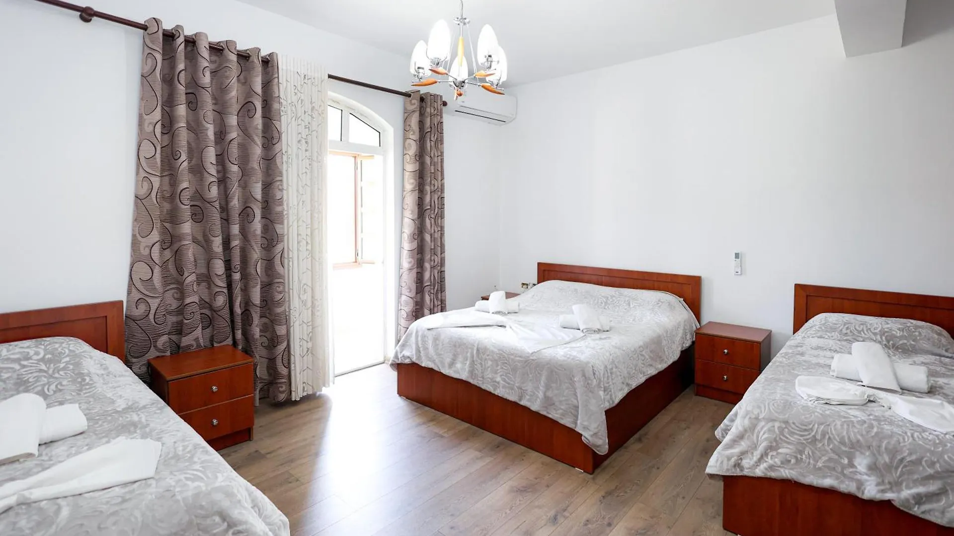 Hotel Ajka Berat