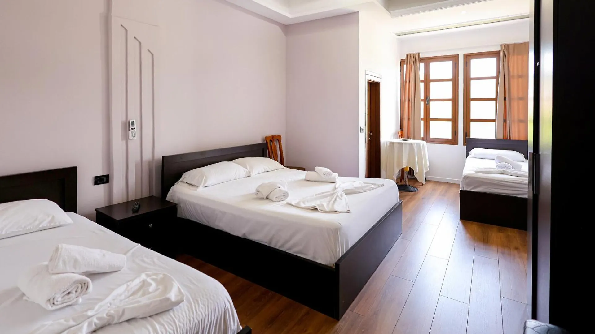 Hotel Ajka Berat