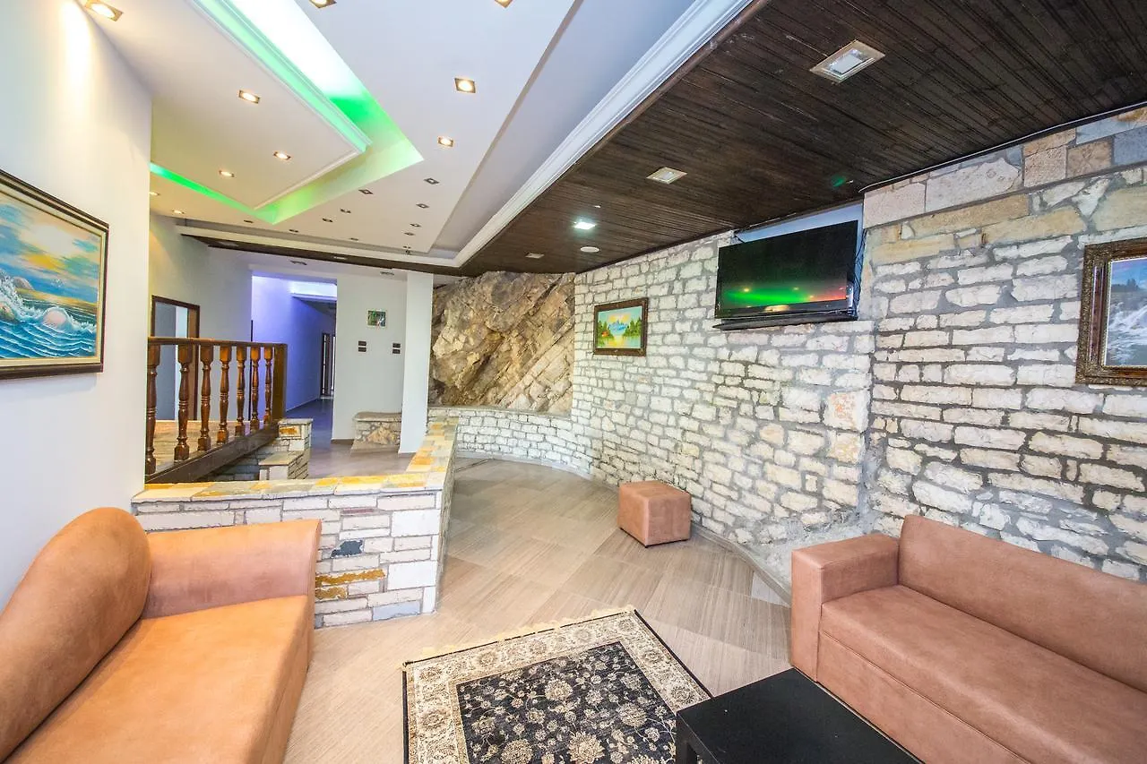 Hotel Ajka Berat