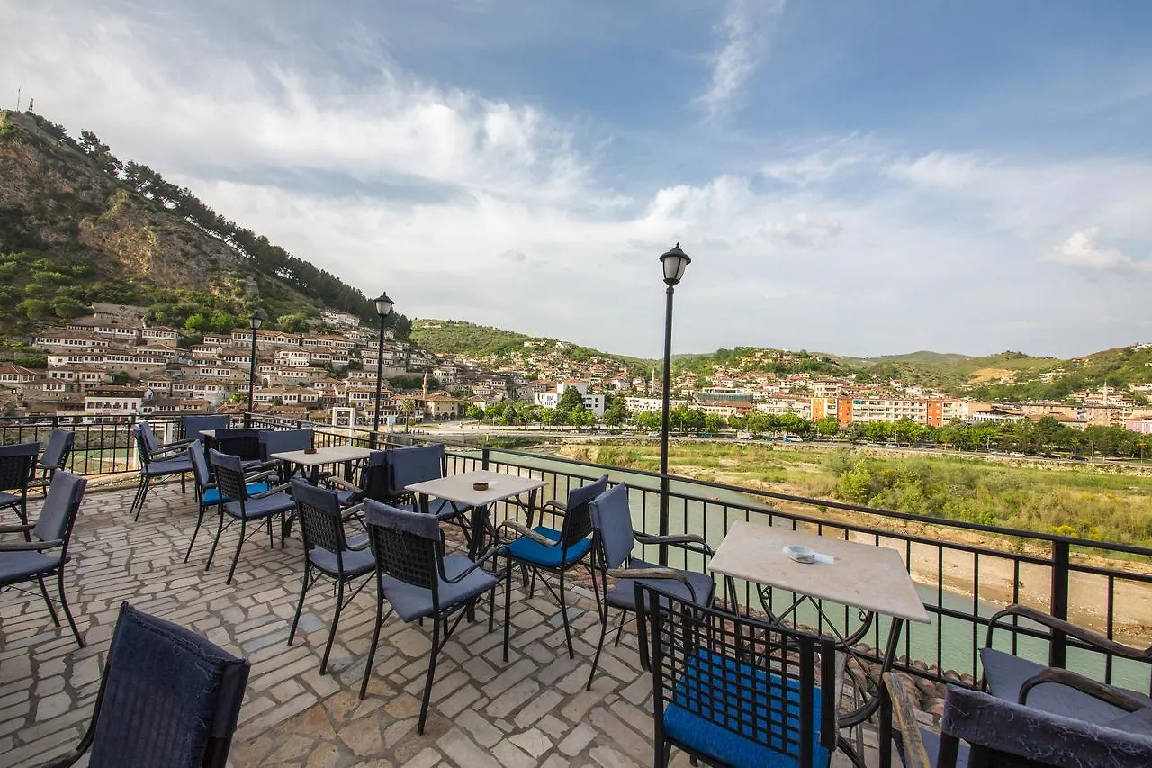 ***  Hotel Ajka Berat Albánie