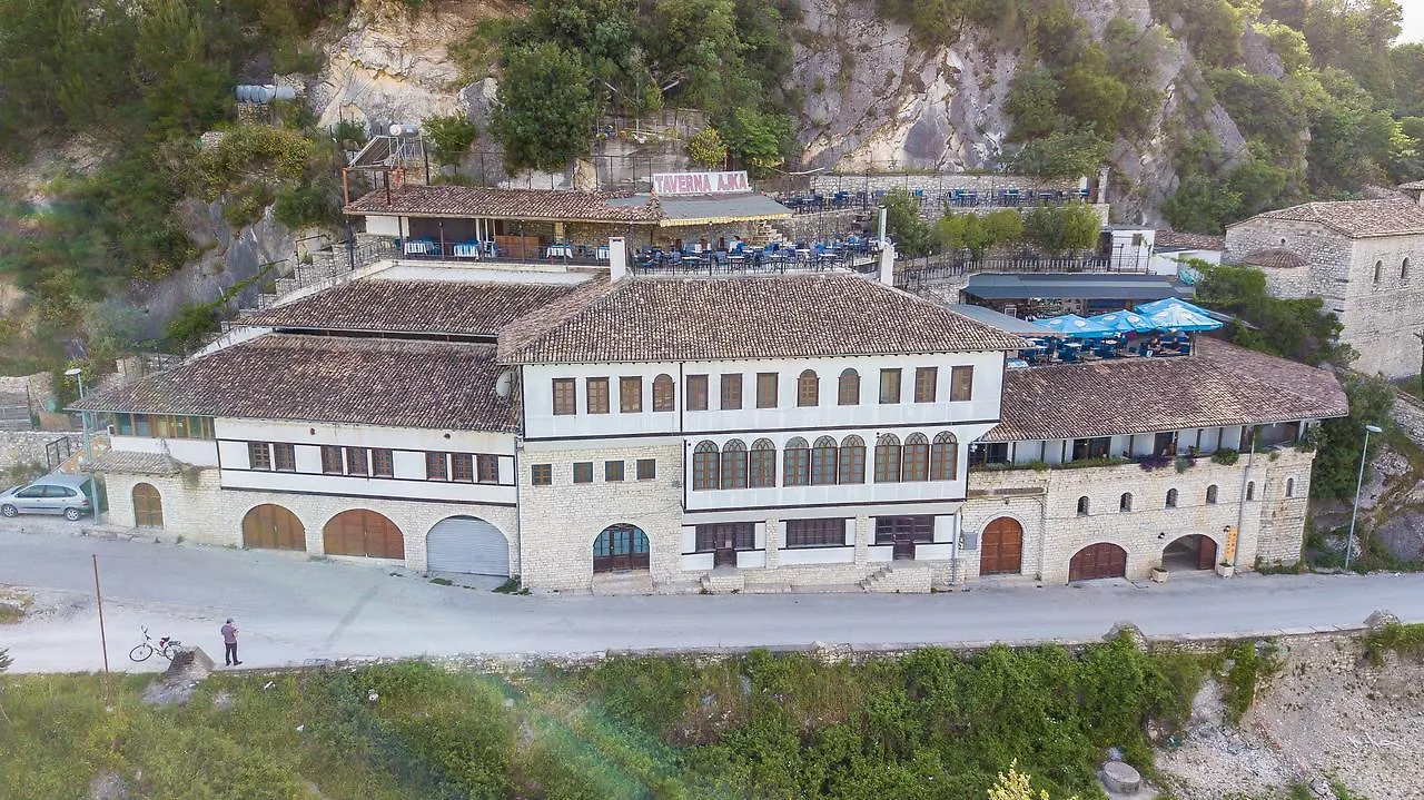 Hotel Ajka Berat 3*,  Albánie
