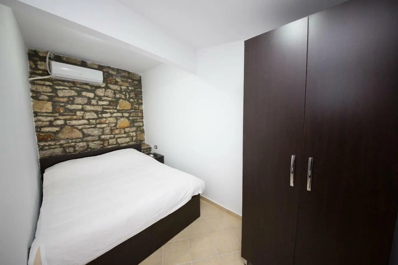 Hotel Ajka Berat