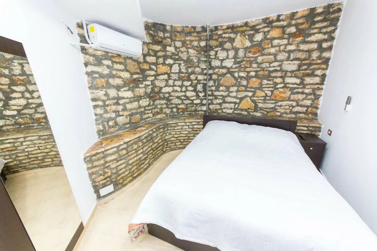Hotel Ajka Berat