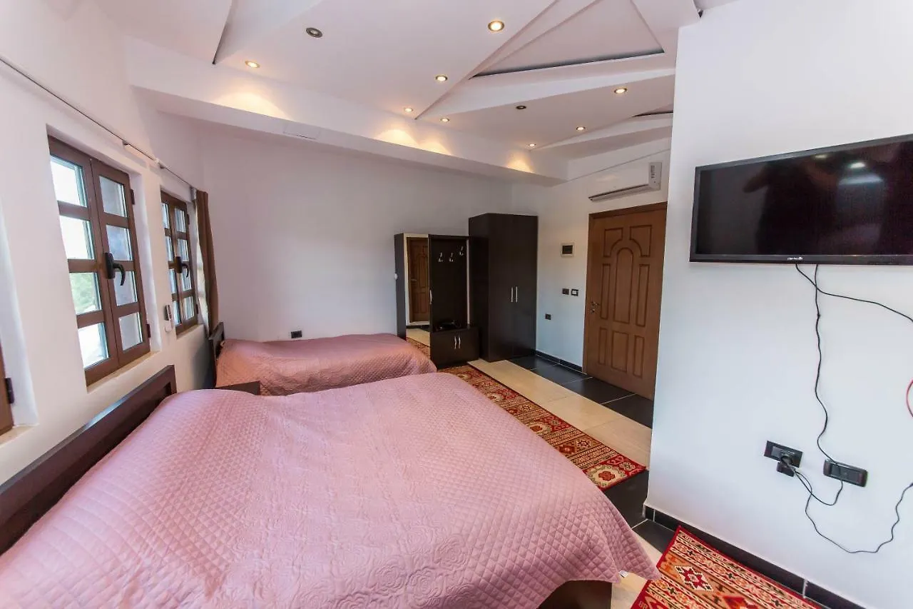 Hotel Ajka Berat Albánie
