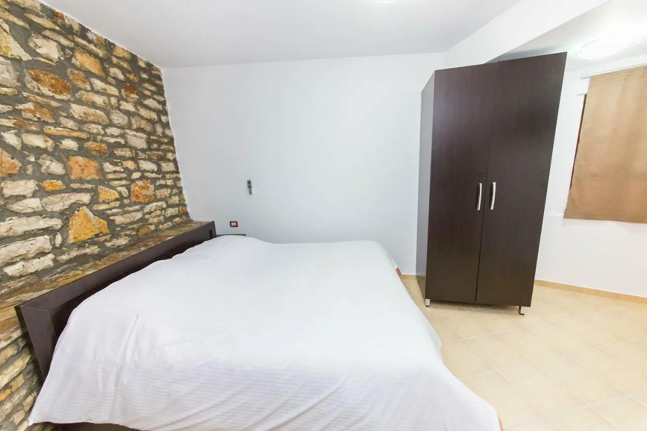 ***  Hotel Ajka Berat Albánie