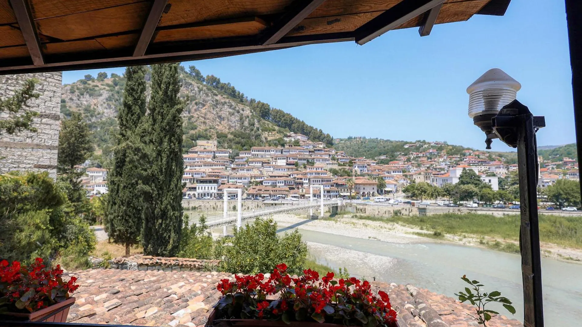 ***  Hotel Ajka Berat Albania