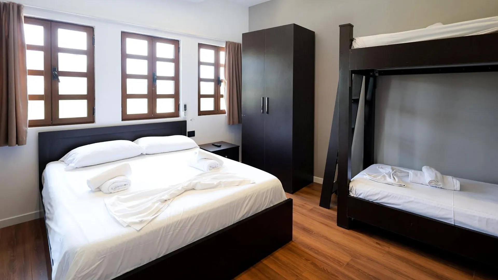 ***  Hotel Ajka Berat Albania