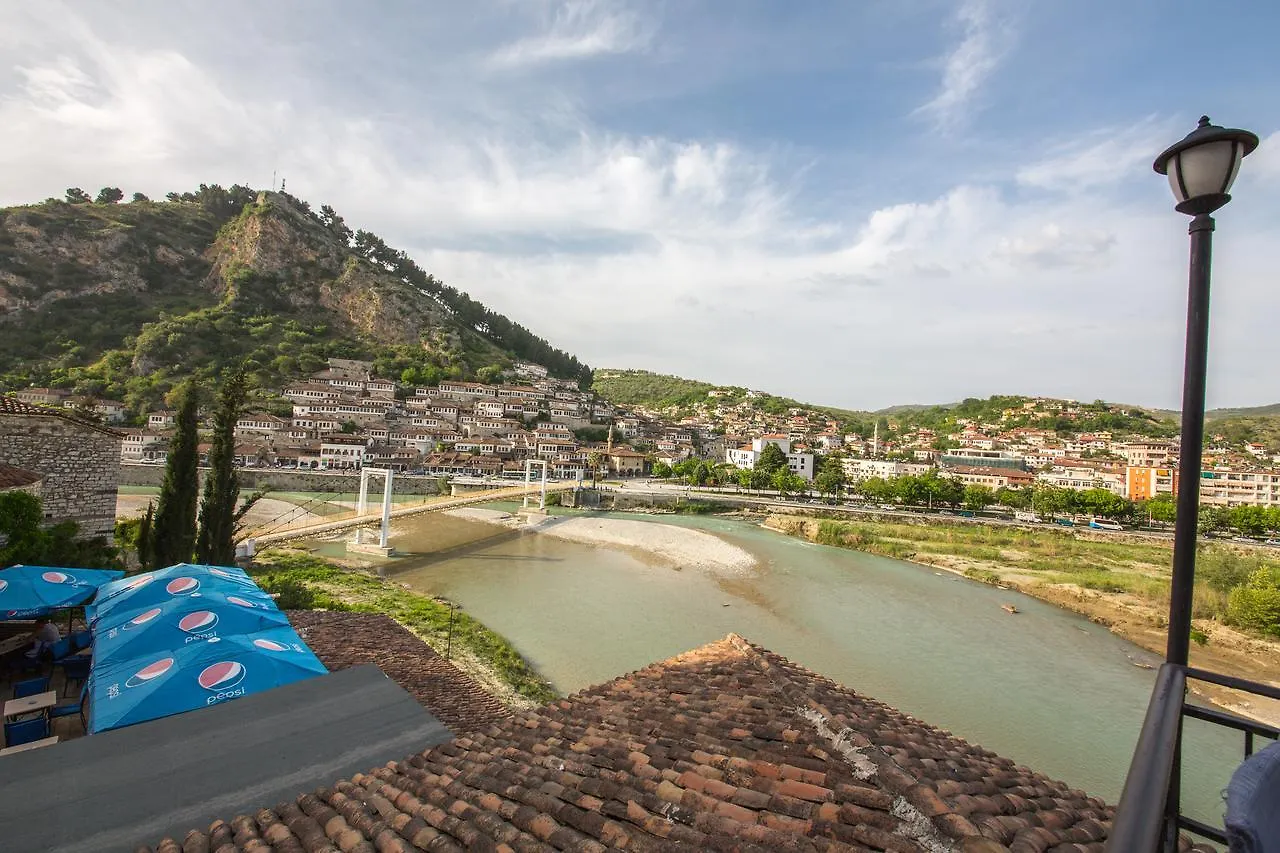 Hotel Ajka Berat