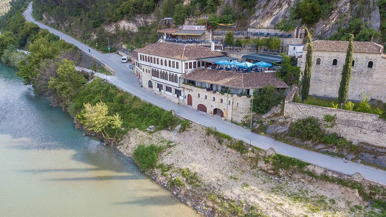 Hotel Ajka Berat Albania
